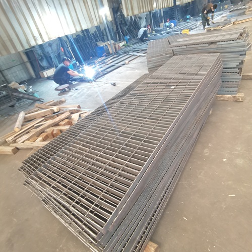 鋼格板背后的努力，遠比你想象得多