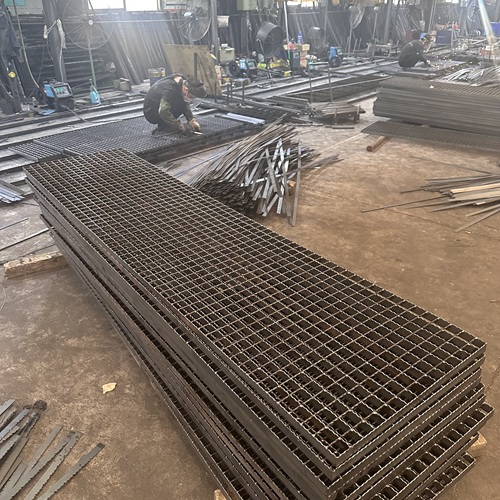 鋼格板現場切割要注意什么細節