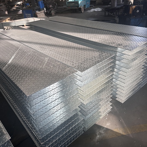 學(xué)校實訓(xùn)基地為何都用鋼格柵板